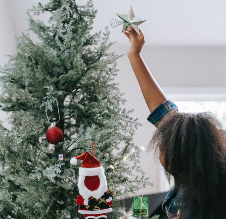 The Benefits of Artificial Christmas Trees: A Grateful Option in America for Thanksgiving